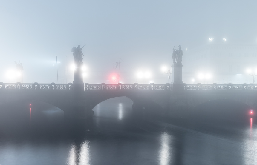 Berlin Nebel fog Schlossbrücke Unter den Linden Nachtfotografie